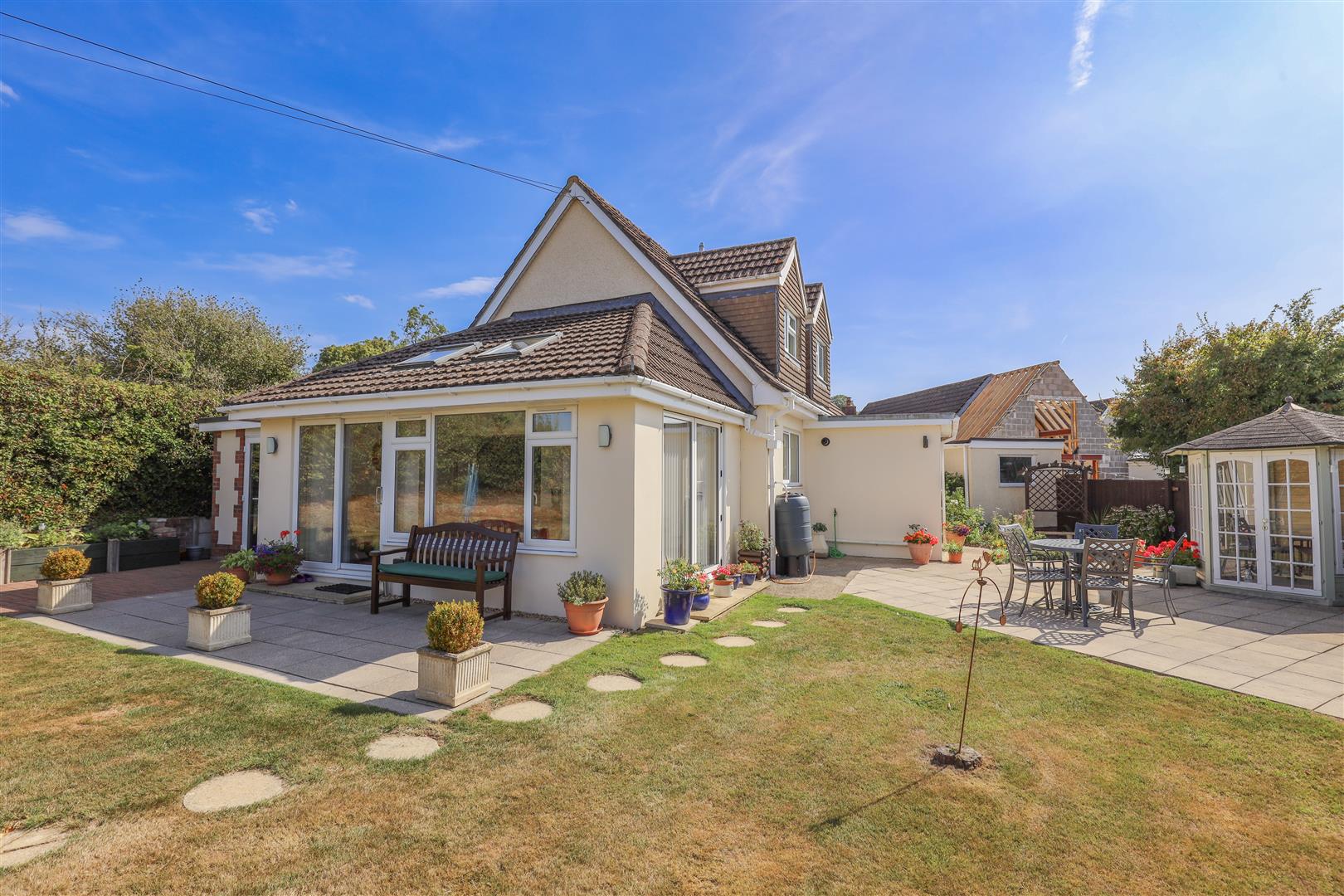 10 Maes Lloi, Aberthin, Cowbridge, Vale Of Glamorgan, CF71 7HA